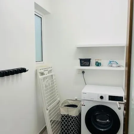Seabreeze 2 Bedroom Flat Marsaskala Extérieur photo