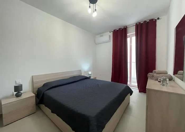 Seabreeze 2 Bedroom Flat